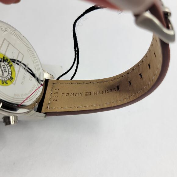 Tommy Hilfiger Men's Chronograph Brown Leather Strap Watch 46mm NEW - Picture 13 of 13